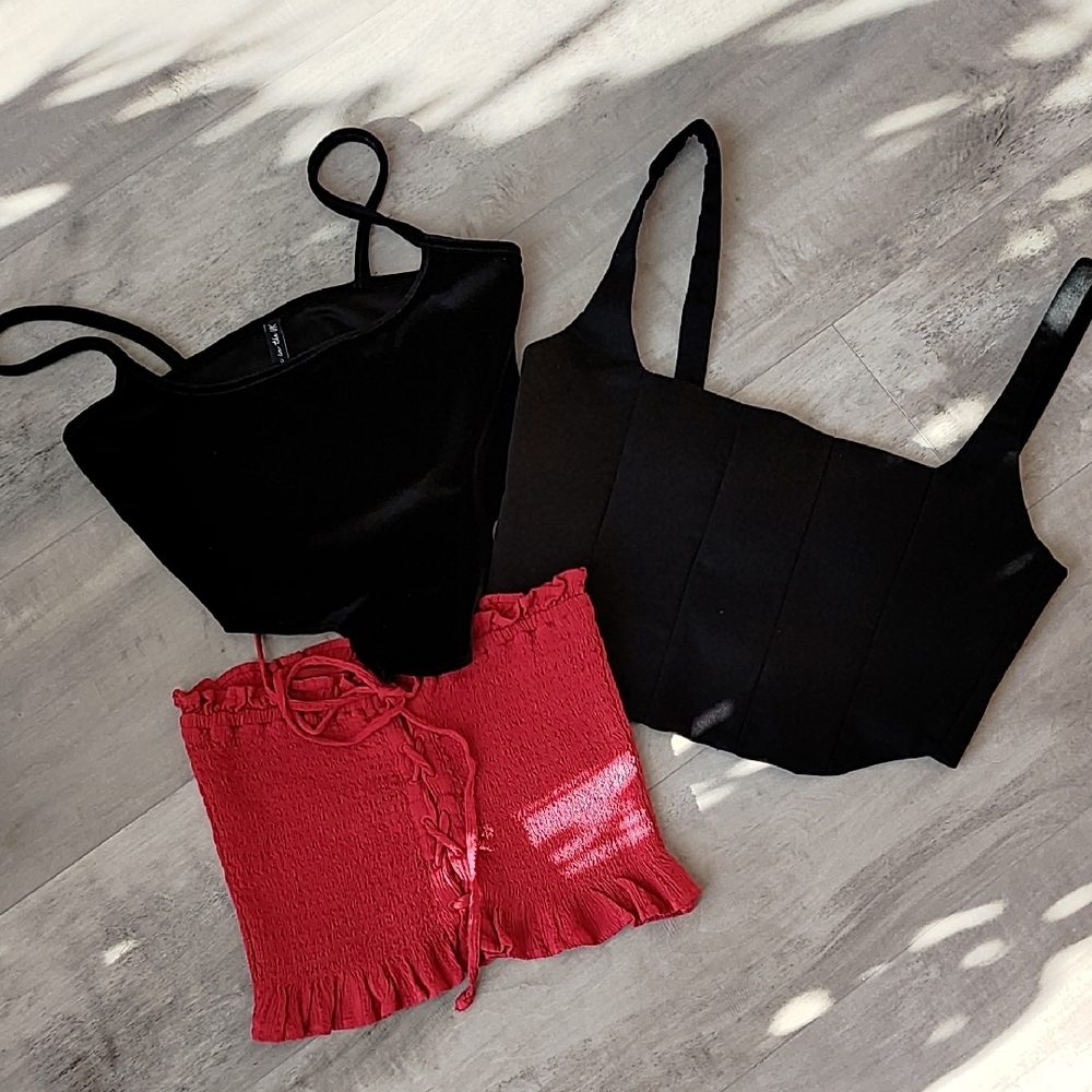 Chic Black and Red Crop Tops Set